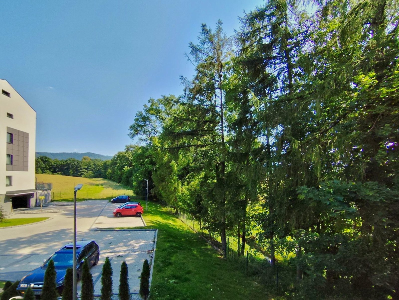 Nowoczesne 2 pokoje na zielonym osiedlu, Jaworze — zdjęcie 2