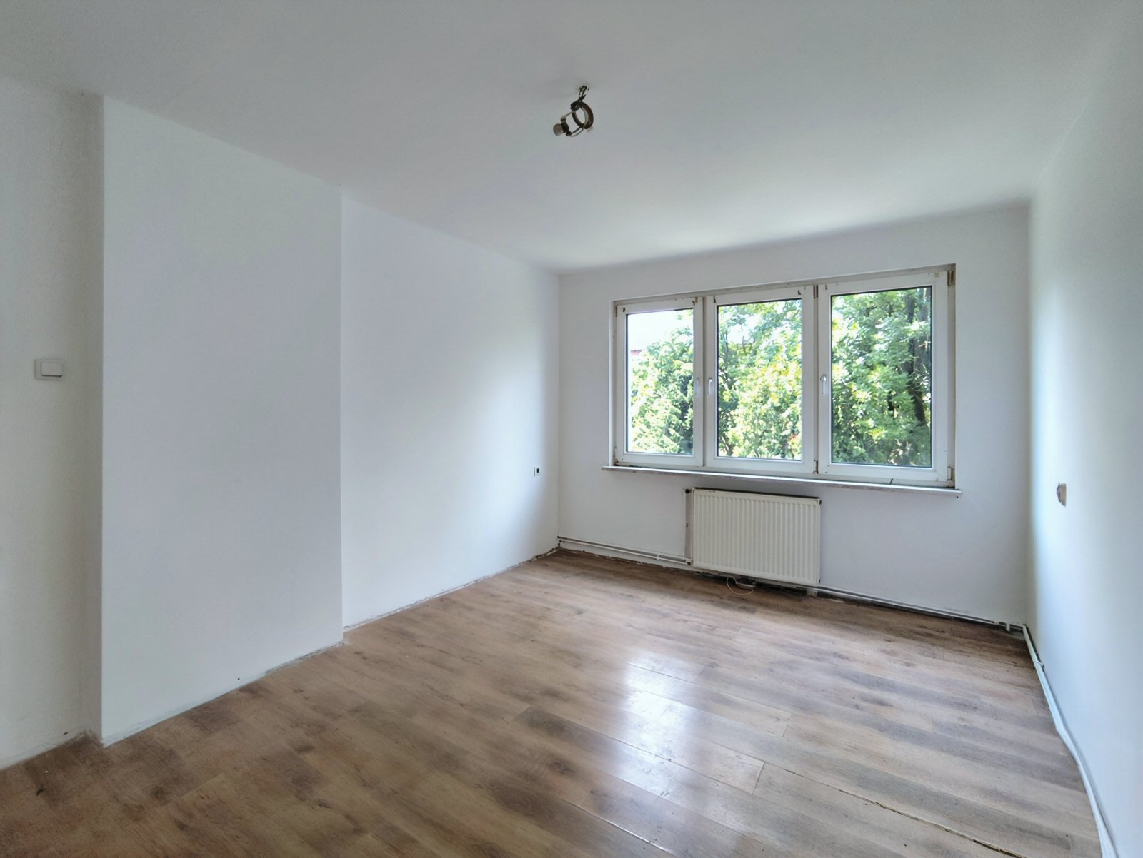Słoneczne 2-pokoje z balkonem w centrum Czechowic-Dziedzic — zdjęcie 7
