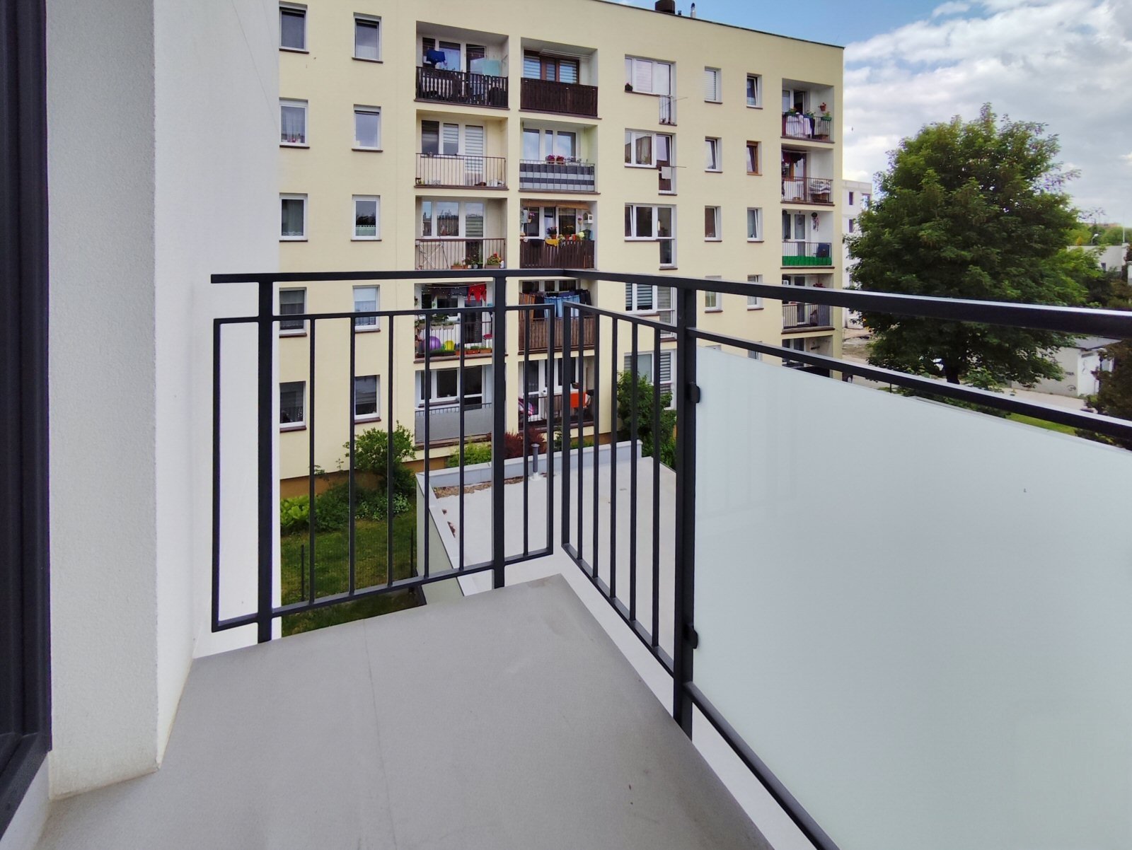 Nowoczesne 3 pokoje z balkonem w centrum Czechowic-Dziedzic — zdjęcie 1